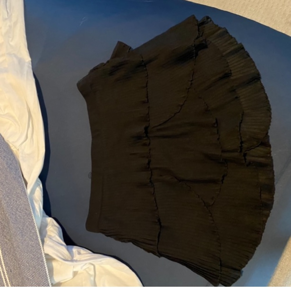 Zara Black Pleated Shorts